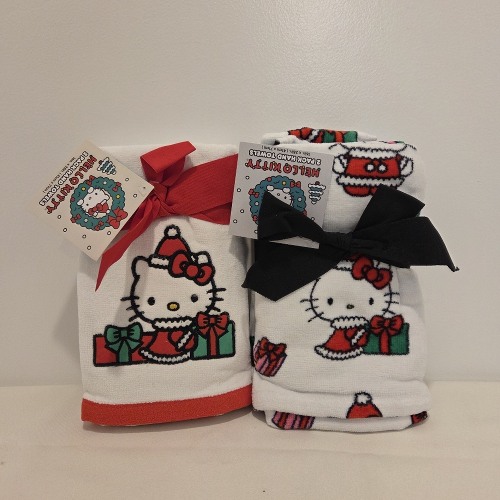 Hello Kitty Holiday Hand Towels